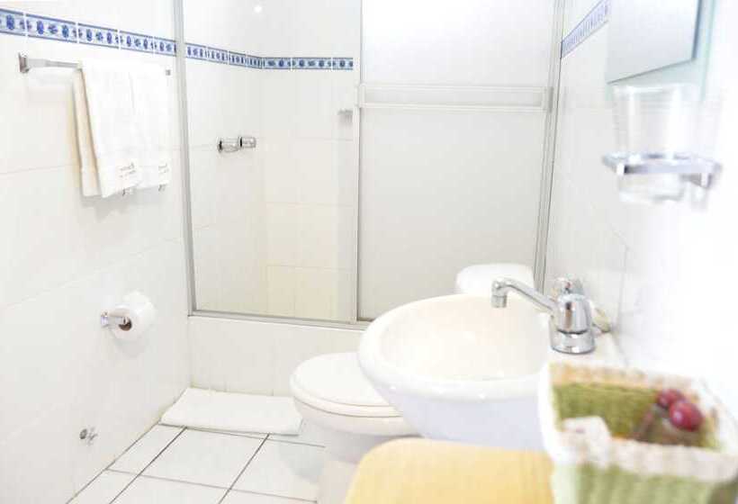 اتاق استاندارد چهار تخته, Granada Colca