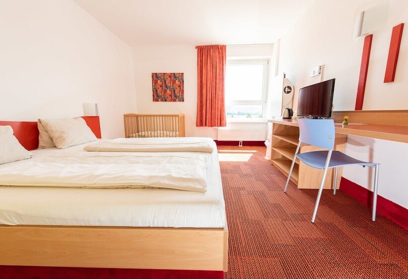 Номер Стандарт, H2o Hotel Therme Resort, Für Familien Mit Kindern