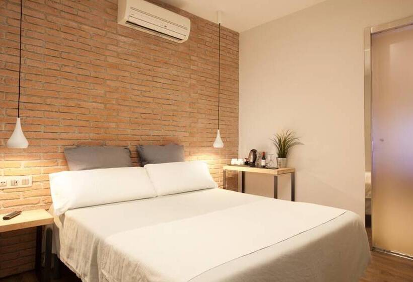 اتاق سوپریور, Hostal Fernando