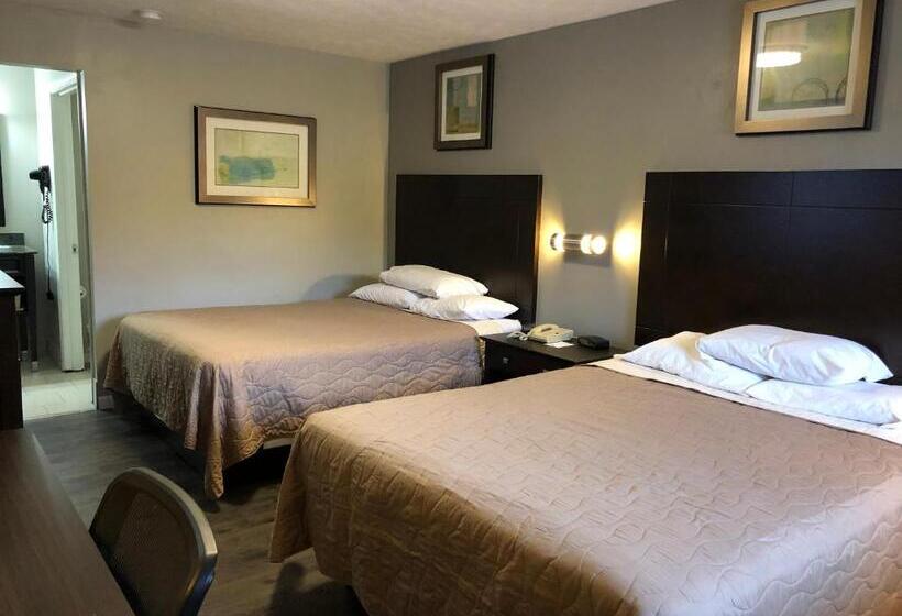 ２ダブルベッドのスタンダードルーム, Deerfield Inn And Suites  Fairview