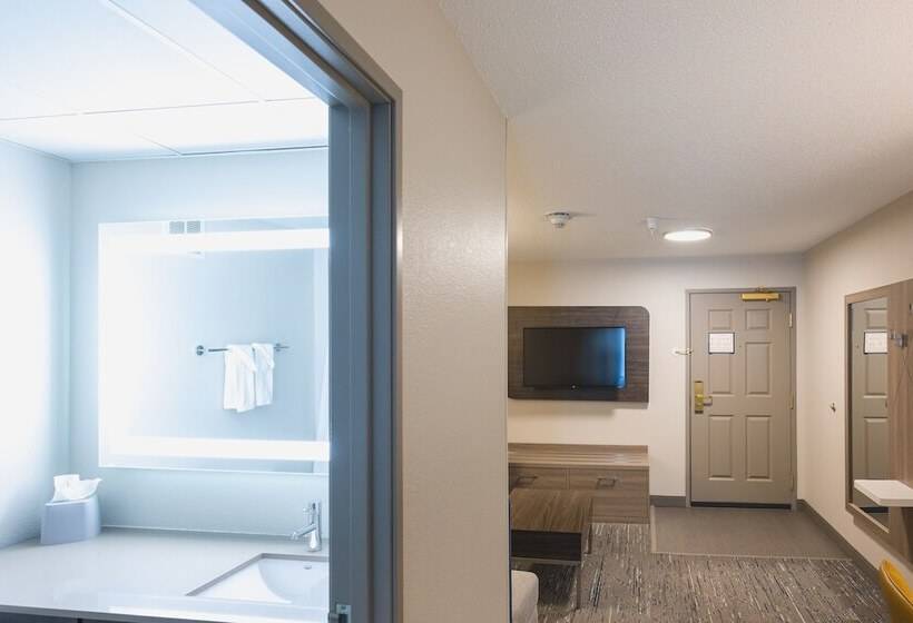 Люкс, Holiday Inn Express & Suites Marquette, An Ihg