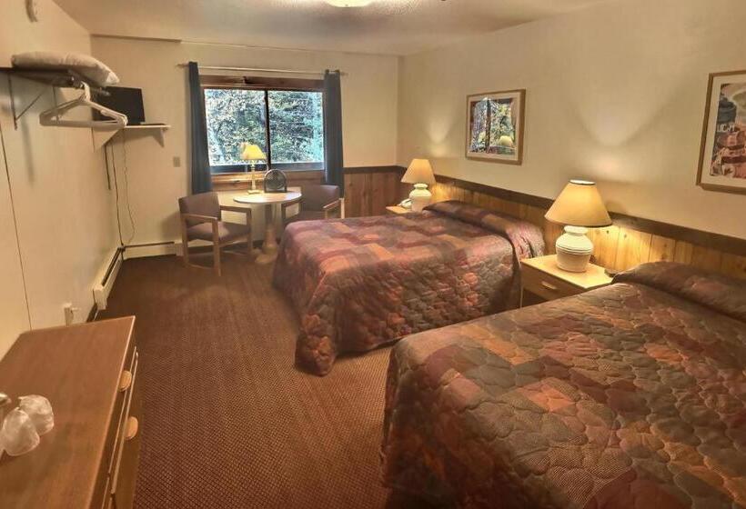 اتاق استاندارد با 2 تخت دوبل, Mountain Sports Inn