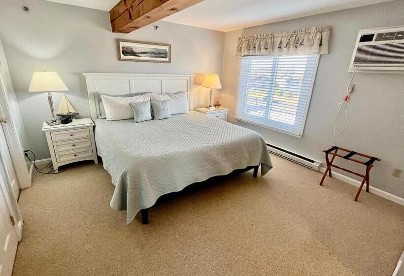 Люкс 3 Спальни, Elmwood Resort