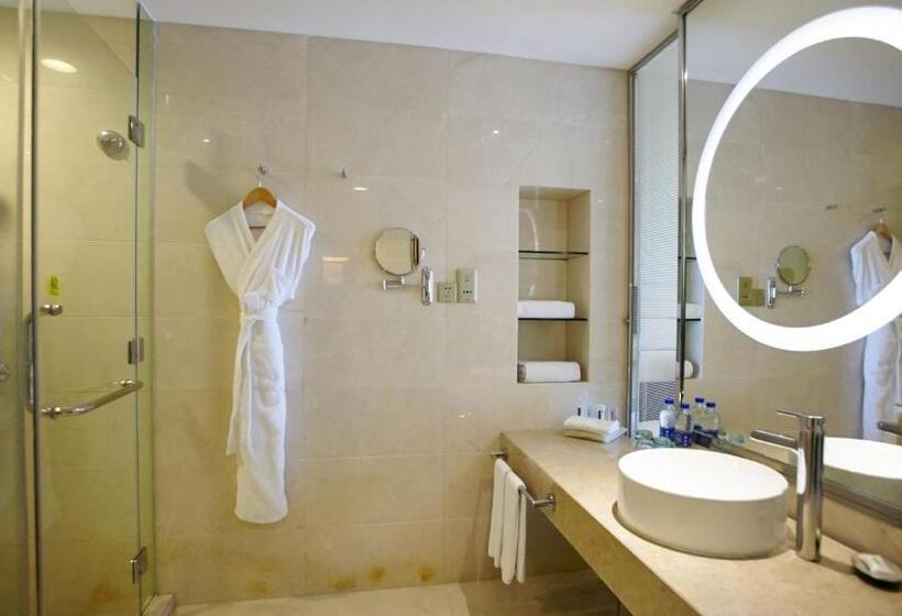 Номер Стандарт, Holiday Inn Taicang City Centre By Ihg
