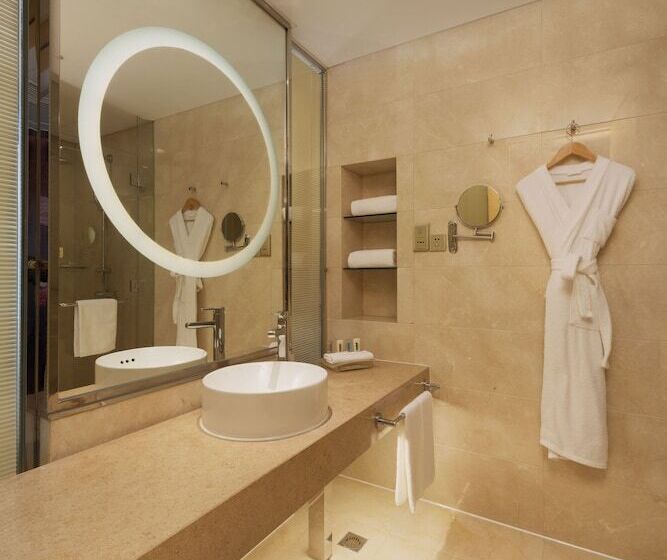 Номер Премиум, Holiday Inn Taicang City Centre By Ihg