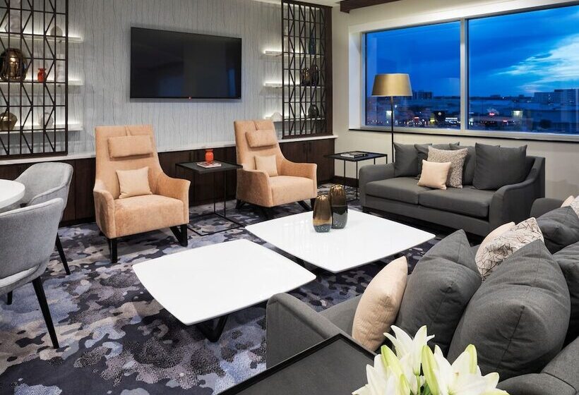 Люкс Клуб, The Westin Edina Galleria