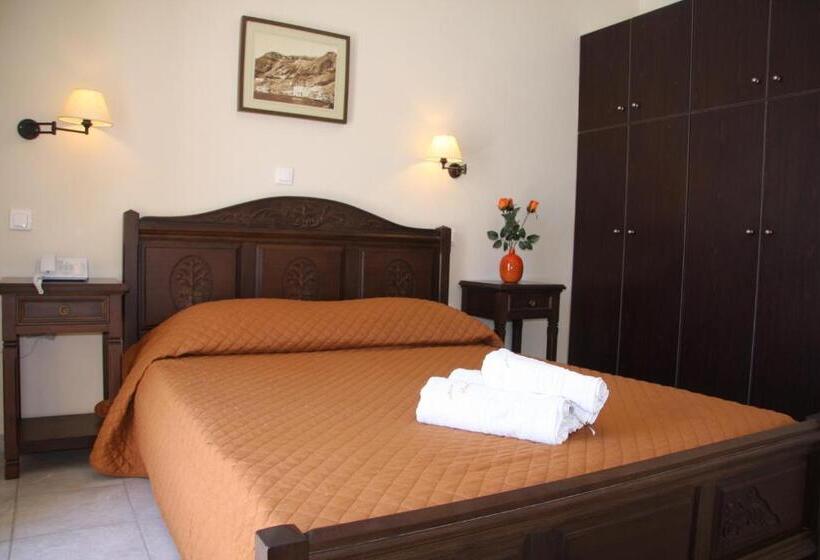 استودیوی استاندارد با چشم‌انداز دریا, Maria S Place   Adults Only