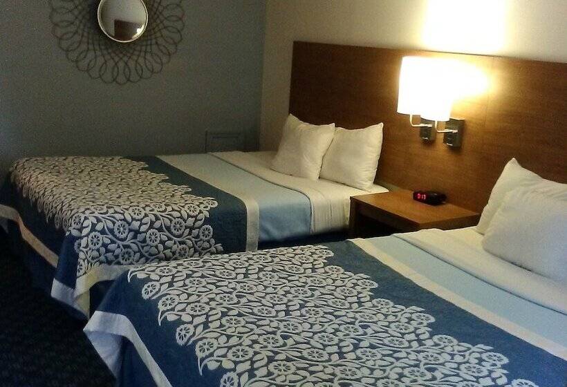 Номер Стандарт 2 Двуспальные Кровати, Mainstreet Inn