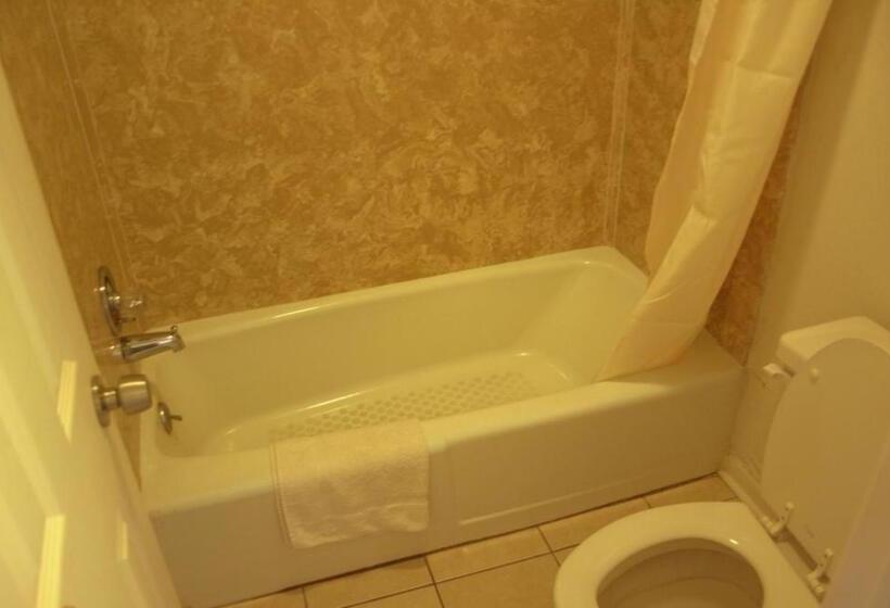 Номер Стандарт 2 Двуспальные Кровати, Somerville Inn And Suites