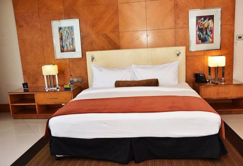 Executive Room, Lagos Continental
