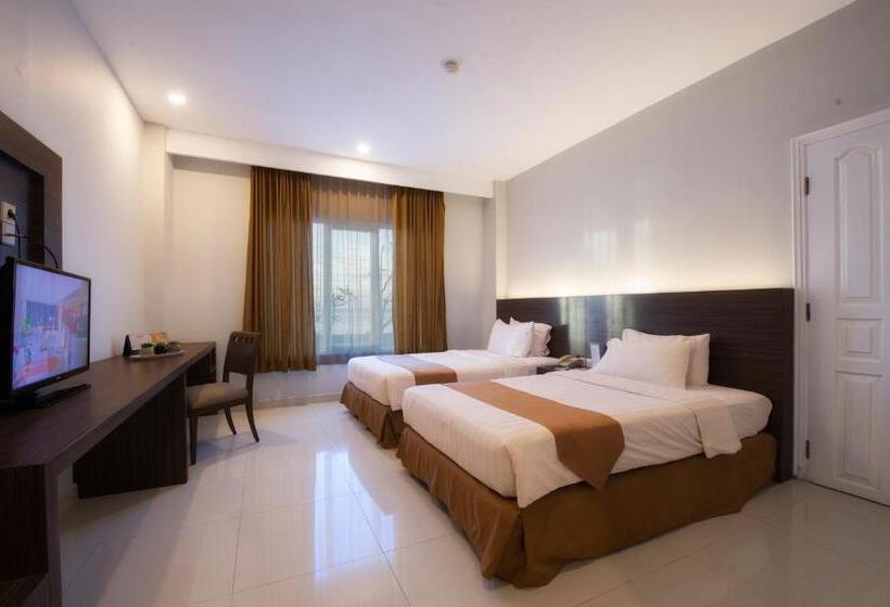 Номер Deluxe, Kristal Hotel Kupang