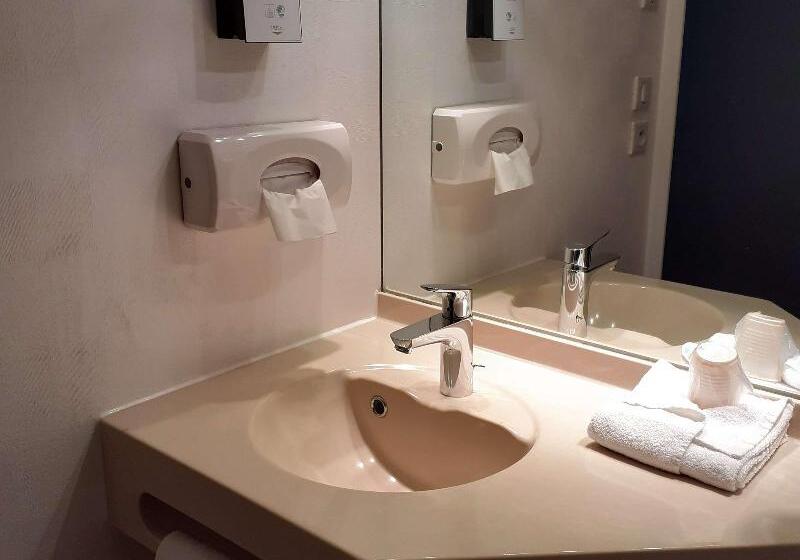 Номер Deluxe, Kristal Hotel Kupang