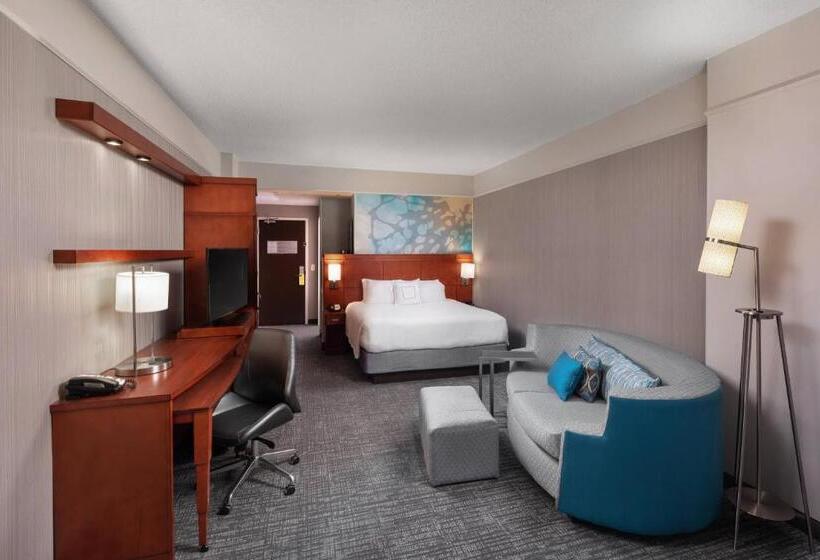 스탠다드 스튜디오 킹침대, Courtyard By Marriott Greenville Downtown