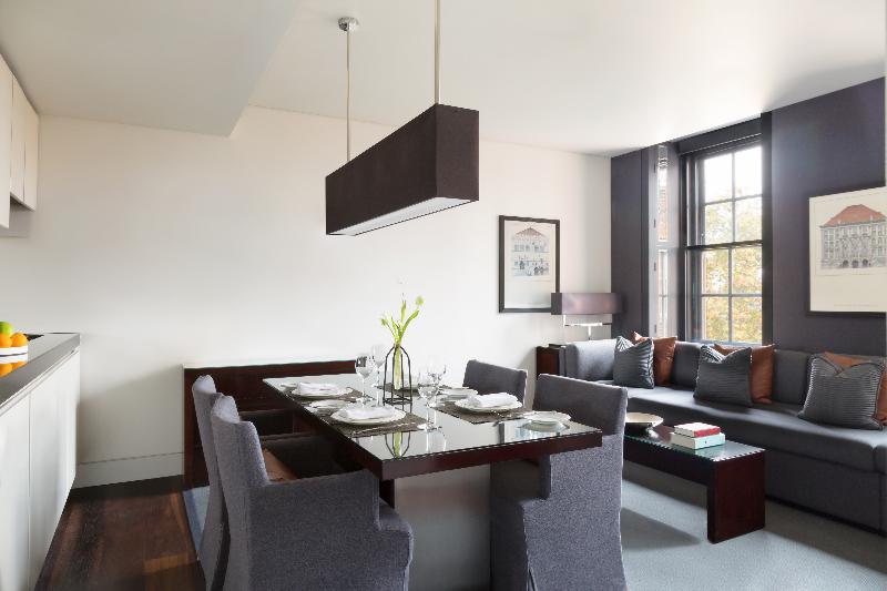 Люкс, Grosvenor House Suites