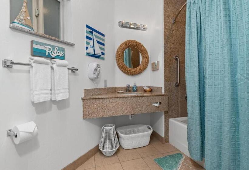 Студия Стандарт Вид на Море, Beach House Inn & Suites