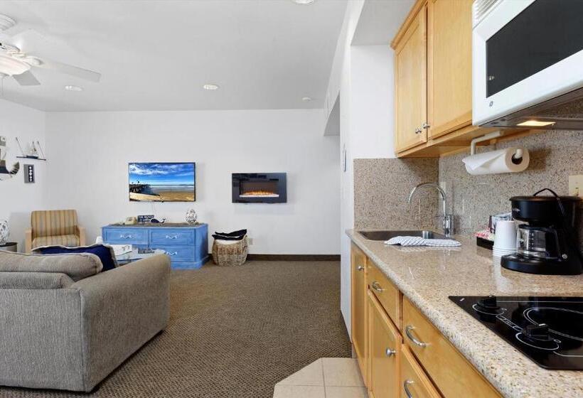 Люкс Вид на Море, Beach House Inn & Suites