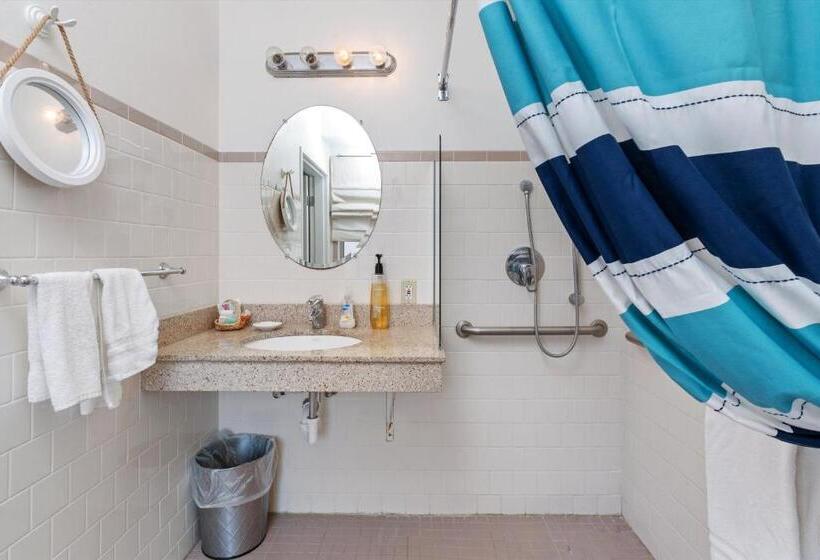 Студия Стандарт, Beach House Inn & Suites