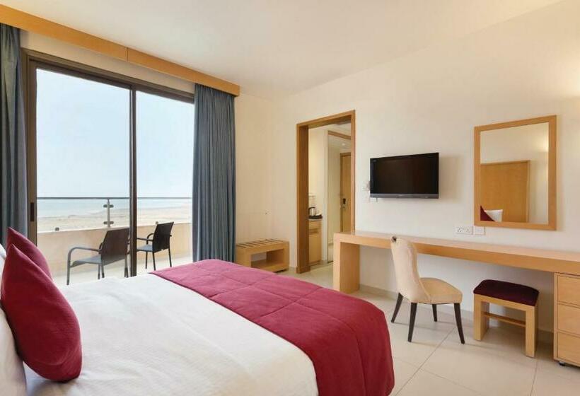اتاق استاندارد با تخت بزرگ, Ramada Resort Dead Sea
