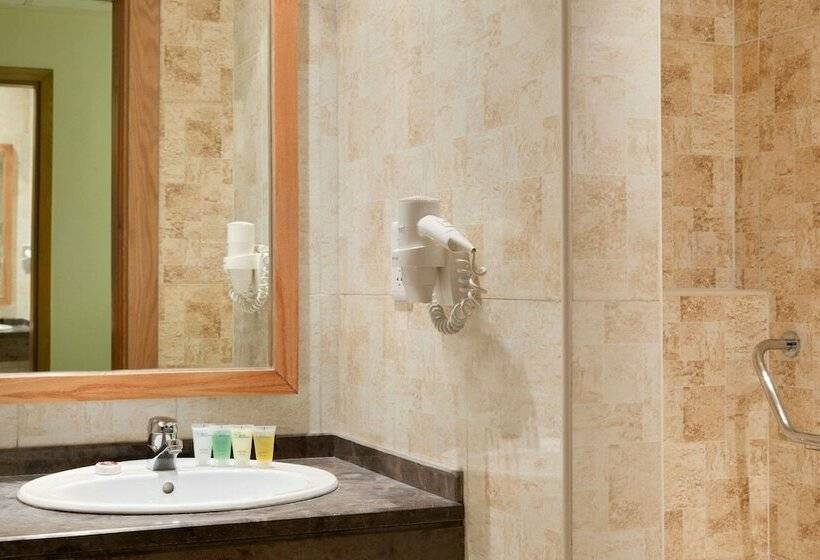 اتاق پرمیوم, Ramada Resort Dead Sea