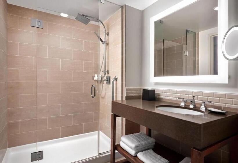Стандартный Номер Кровать Кинг, The Westin Austin At The Domain