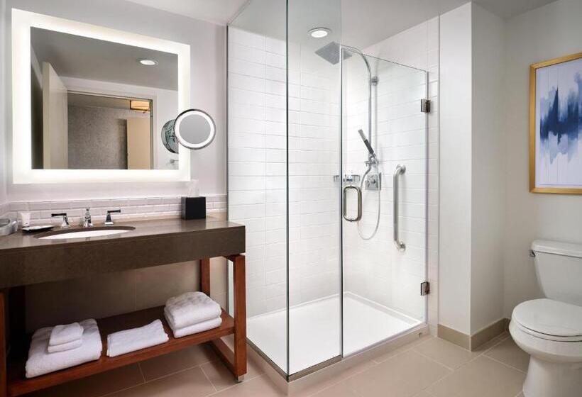 Люкс Executive Кровать Кинг, The Westin Austin At The Domain