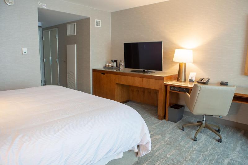 Стандартный Номер Кровать Кинг, The Westin Austin At The Domain