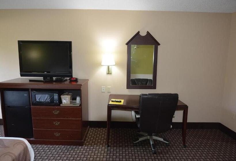 스위트 킹사이즈 침대, Jameson Inn And Suites Hazelhurst