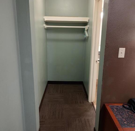 Pokój Standard, Economy Inn Richmond