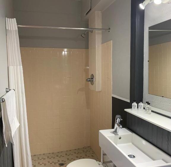 Номер Стандарт, Blue Star Motel