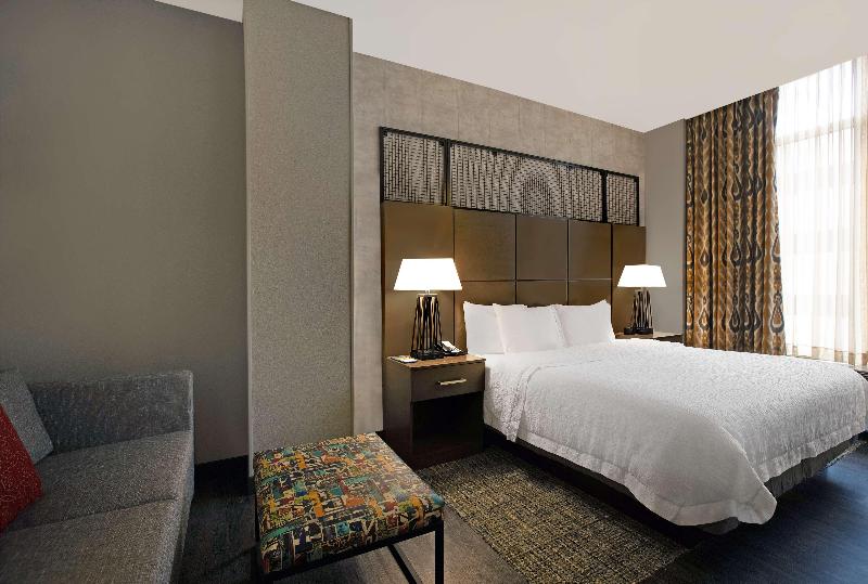 اتاق استاندارد با تخت بزرگ, Hampton Inn & Suites Austin @ The University/capitol