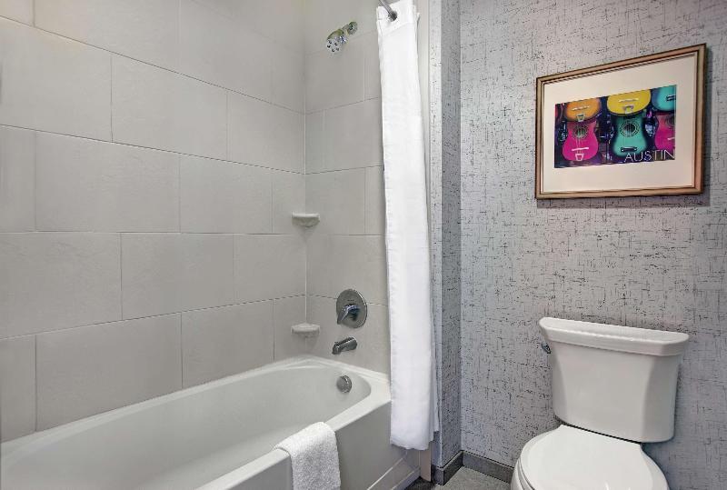 استودیو استاندارد با تخت کینگ, Hampton Inn & Suites Austin @ The University/capitol