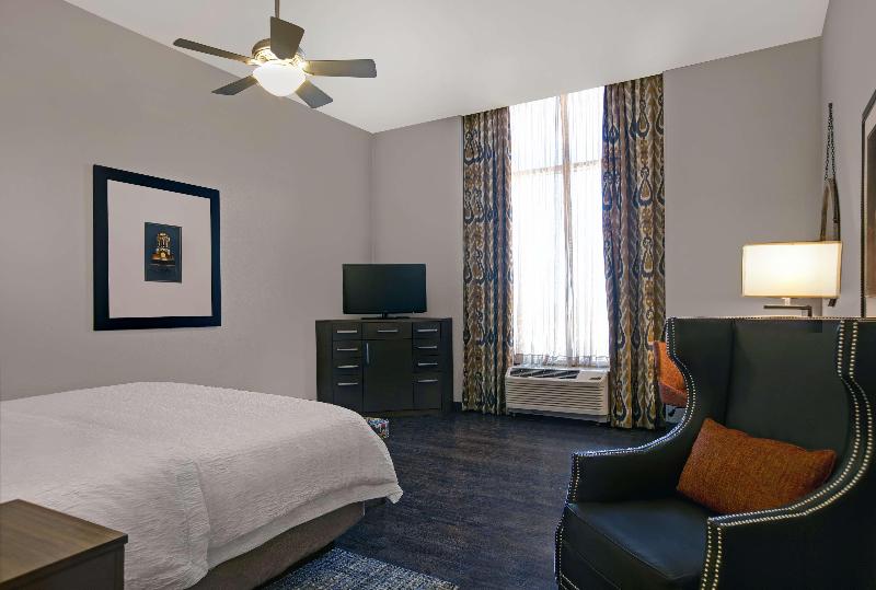 اتاق استاندارد با تخت بزرگ, Hampton Inn & Suites Austin @ The University/capitol