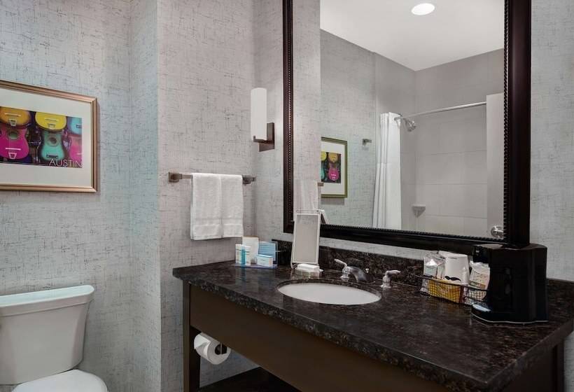 اتاق استاندارد با 2 تخت دوبل, Hampton Inn & Suites Austin @ The University/capitol