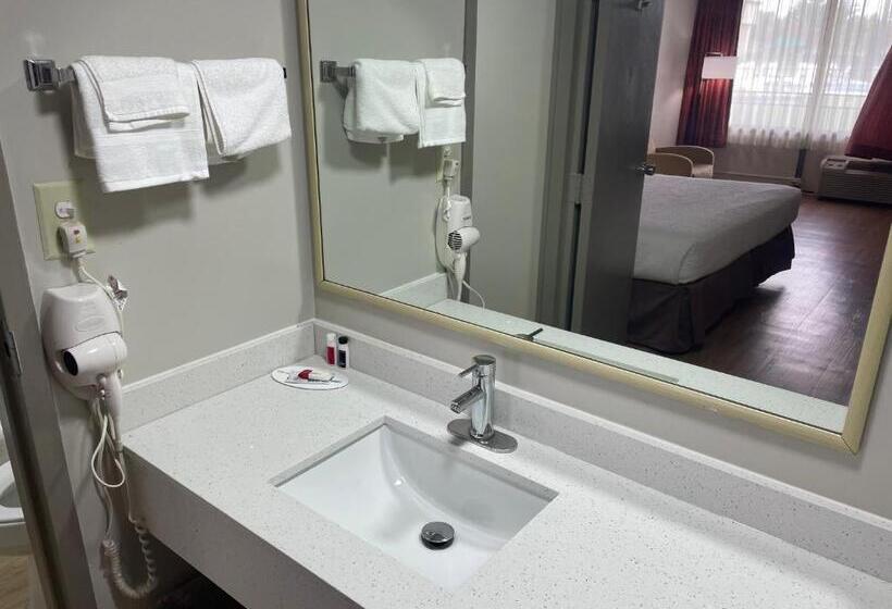 חדר סטנדרט עם מיטת קינג, Days Inn By Wyndham Valdosta/near Valdosta Mall