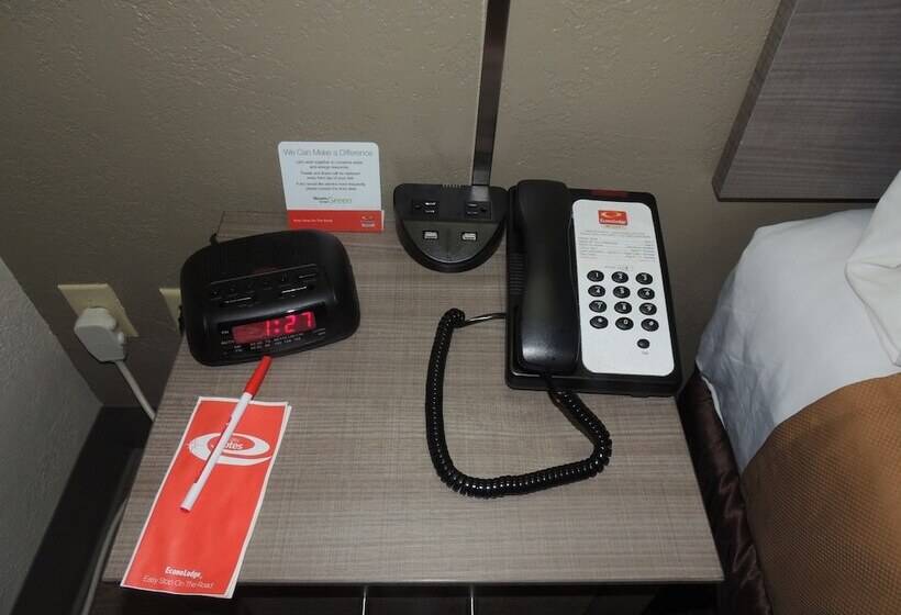 Номер Стандарт 2 Двуспальные Кровати, Econo Lodge Dewitt I 90