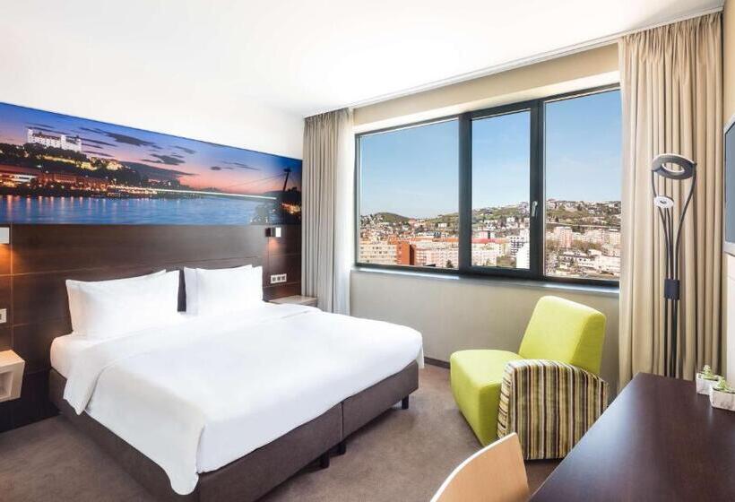 带大床的标准间, Lindner Hotel Bratislava, Part Of Jdv By Hyatt
