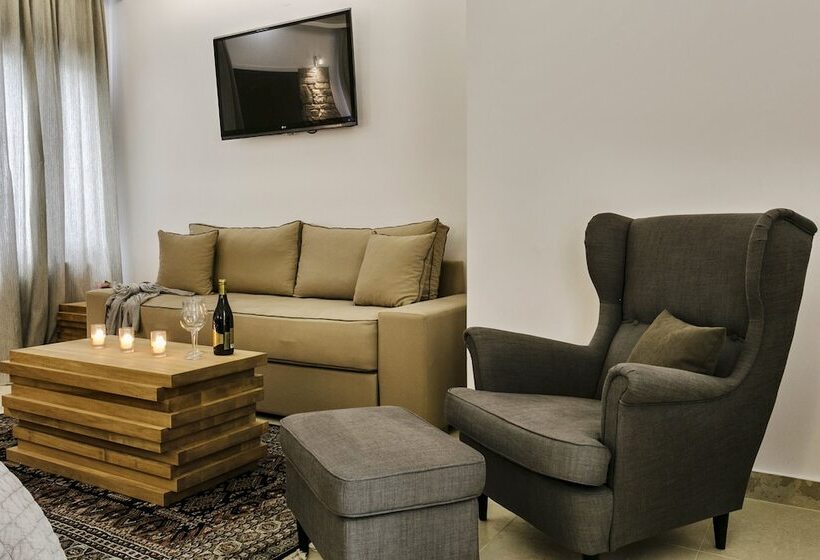 Полулюкс, 12 Months Resort & Spa