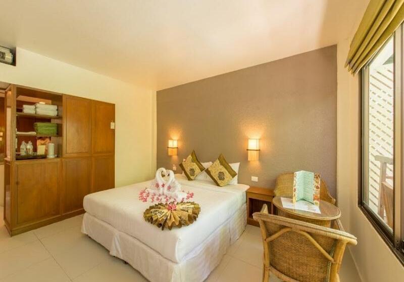 디럭스 룸, The Viridian Resort   Sha Plus
