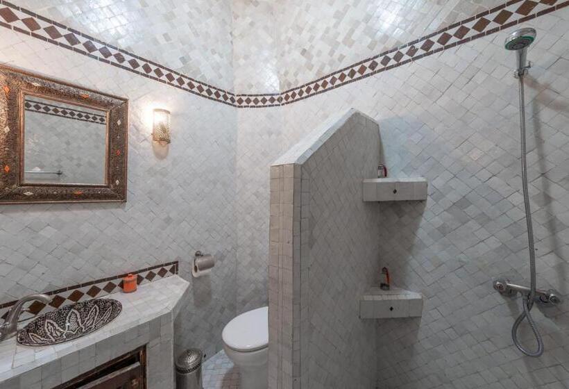 Habitación Triple Básica, Riad Dar Palmyra