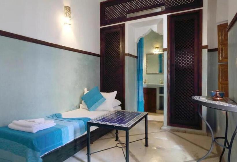 Habitación Triple Estándar, Riad Dar Palmyra