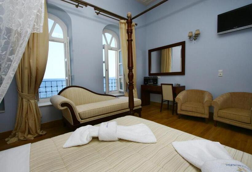 جناح مطلّ علي البحر, Apollonion Palace