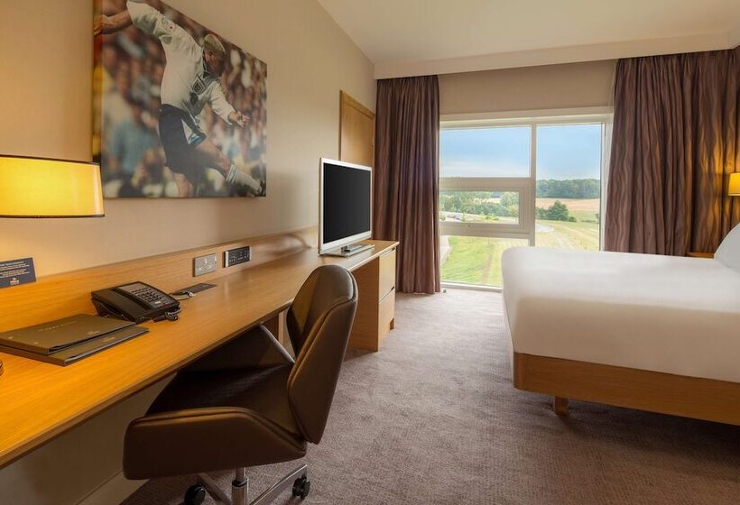 Номер Deluxe Кровать Кинг, Hilton At St George S Park, Burton Upon Trent