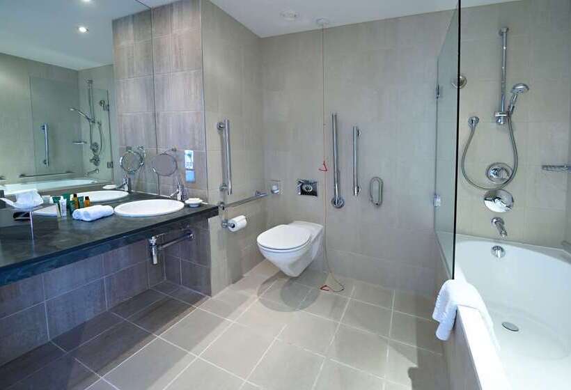 Номер Стандарт, Hilton At St George S Park, Burton Upon Trent