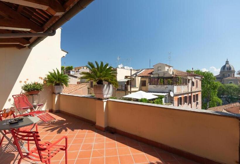 Camera Superiore con Terrazza, La Rovere