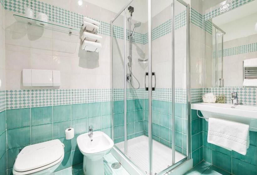 Camera Superiore con Terrazza, La Rovere