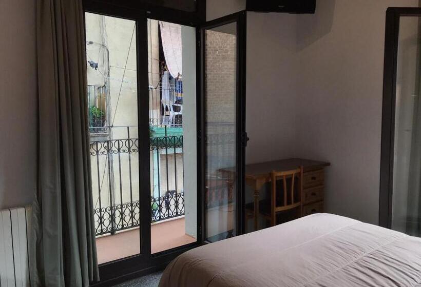 Номер Стандарт, Hostal Radio Barcelona