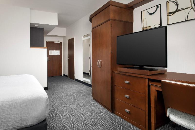 스탠다드 룸 킹사이즈 침대, Courtyard By Marriott Little Rock North
