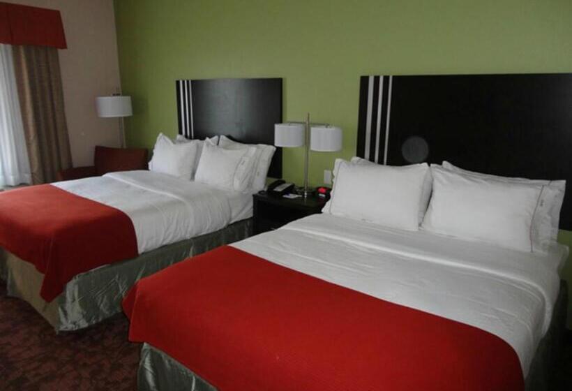 Люкс с гидромассажем, Holiday Inn Express Kenedy By Ihg