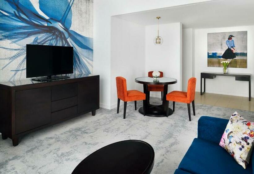 Люкс Премиум, Mövenpick Hotel Jumeirah Lakes Towers Dubai