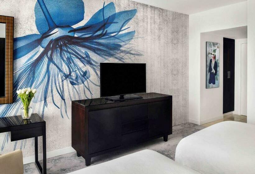 Номер Superior, Mövenpick Hotel Jumeirah Lakes Towers Dubai